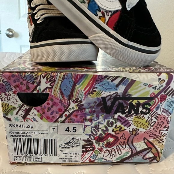 Vans Dallas Clayton Unicorn Sk8-Hi Zip Sneaker - Picture 16 of 16
